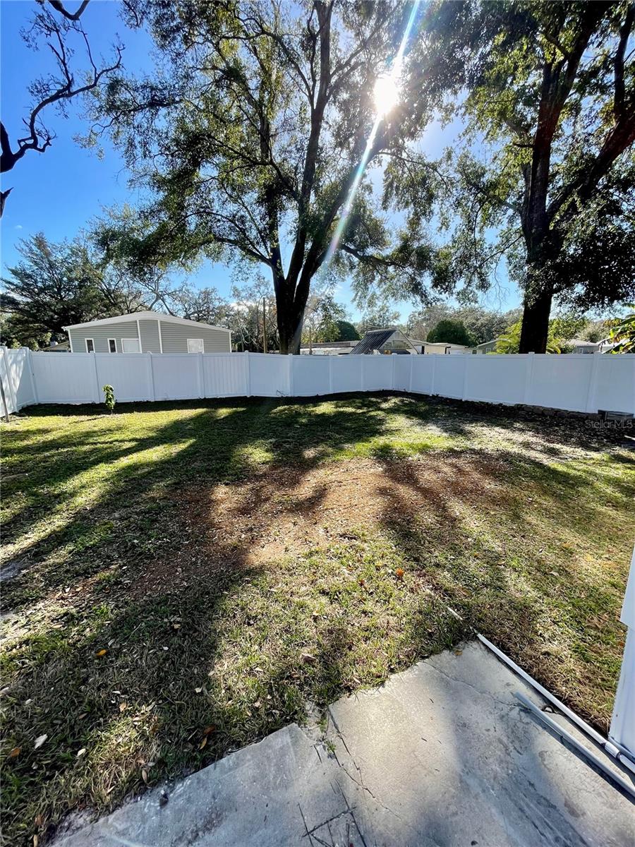 Image 29 of 36 For 9324 Peony Street