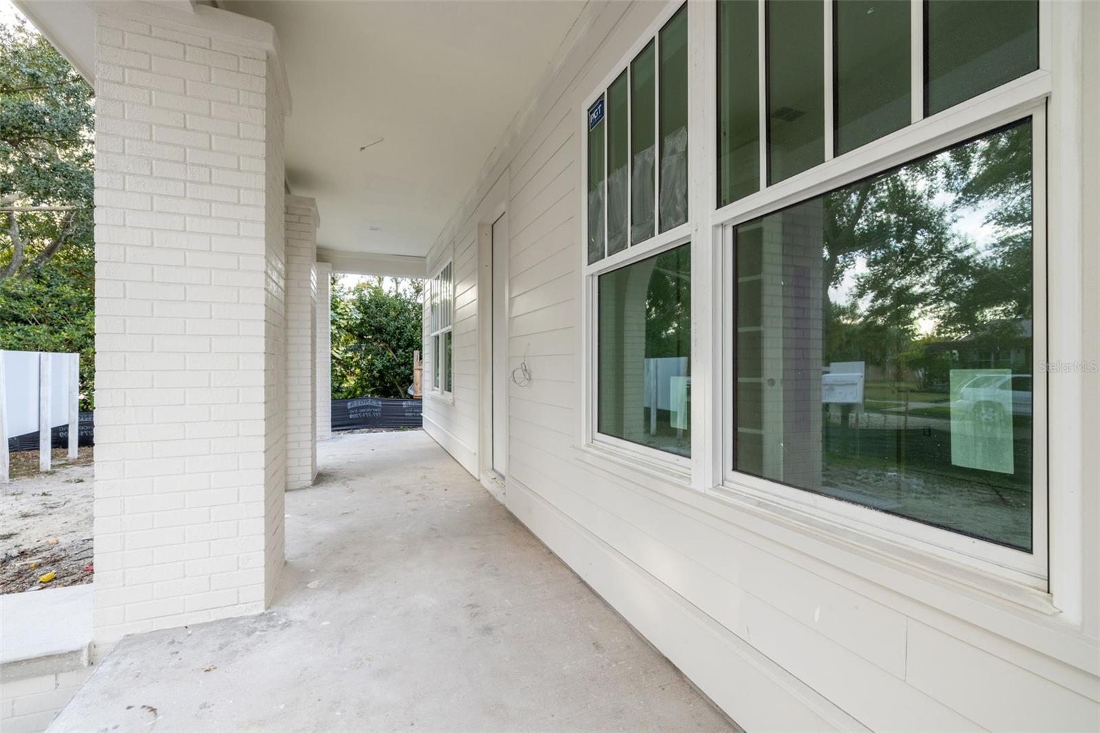 Image 5 of 14 For 421 25th Avenue N