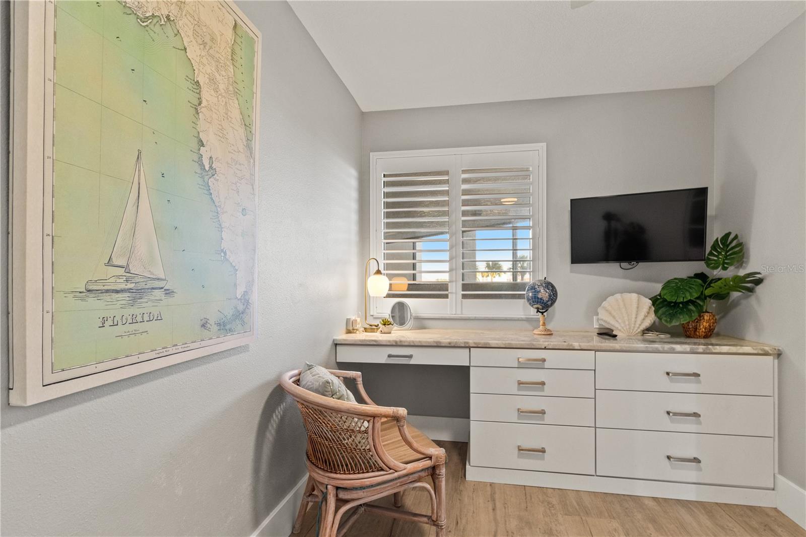 Image 11 of 56 For 6035 Sea Ranch Drive 203