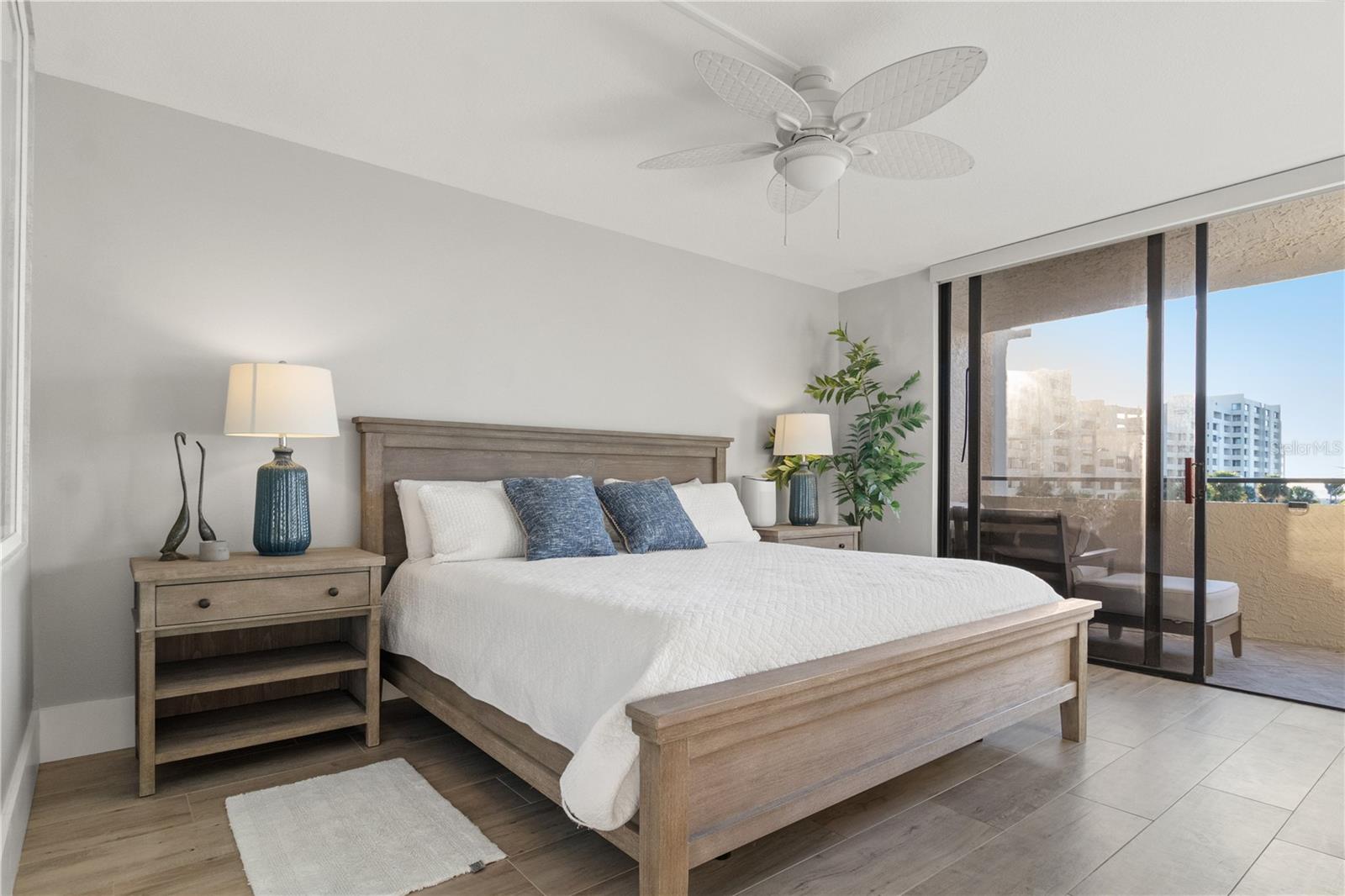 Image 22 of 56 For 6035 Sea Ranch Drive 203