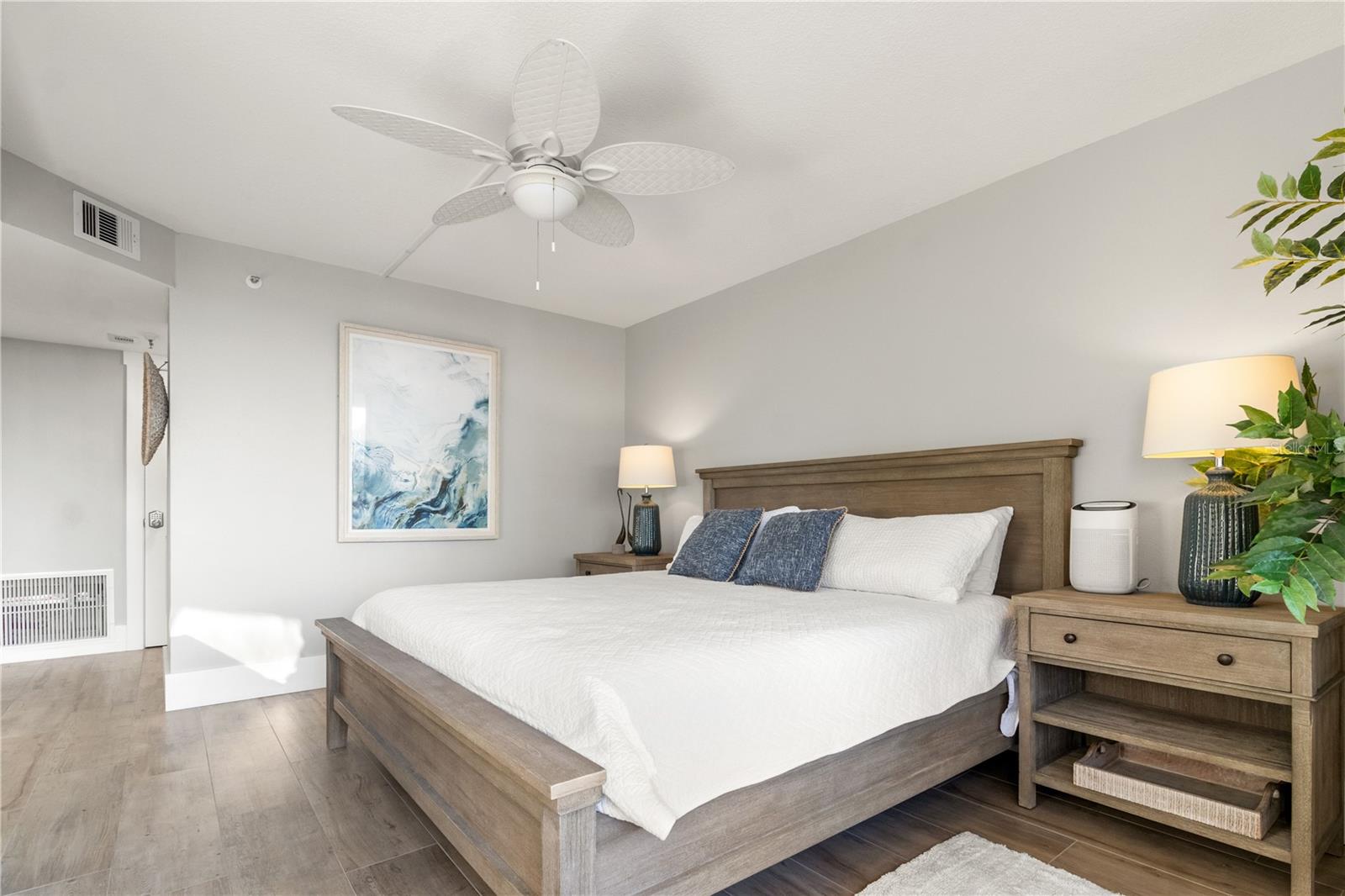 Image 26 of 56 For 6035 Sea Ranch Drive 203