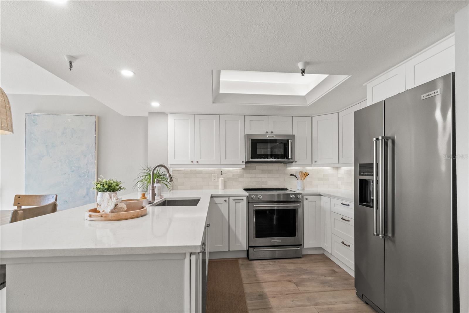 Image 9 of 56 For 6035 Sea Ranch Drive 203