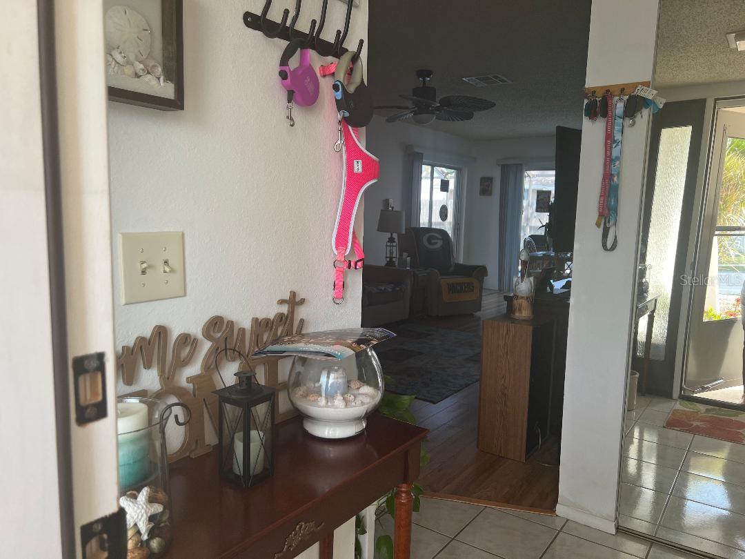 Image 7 of 60 For 2009 San Sebastian Way S