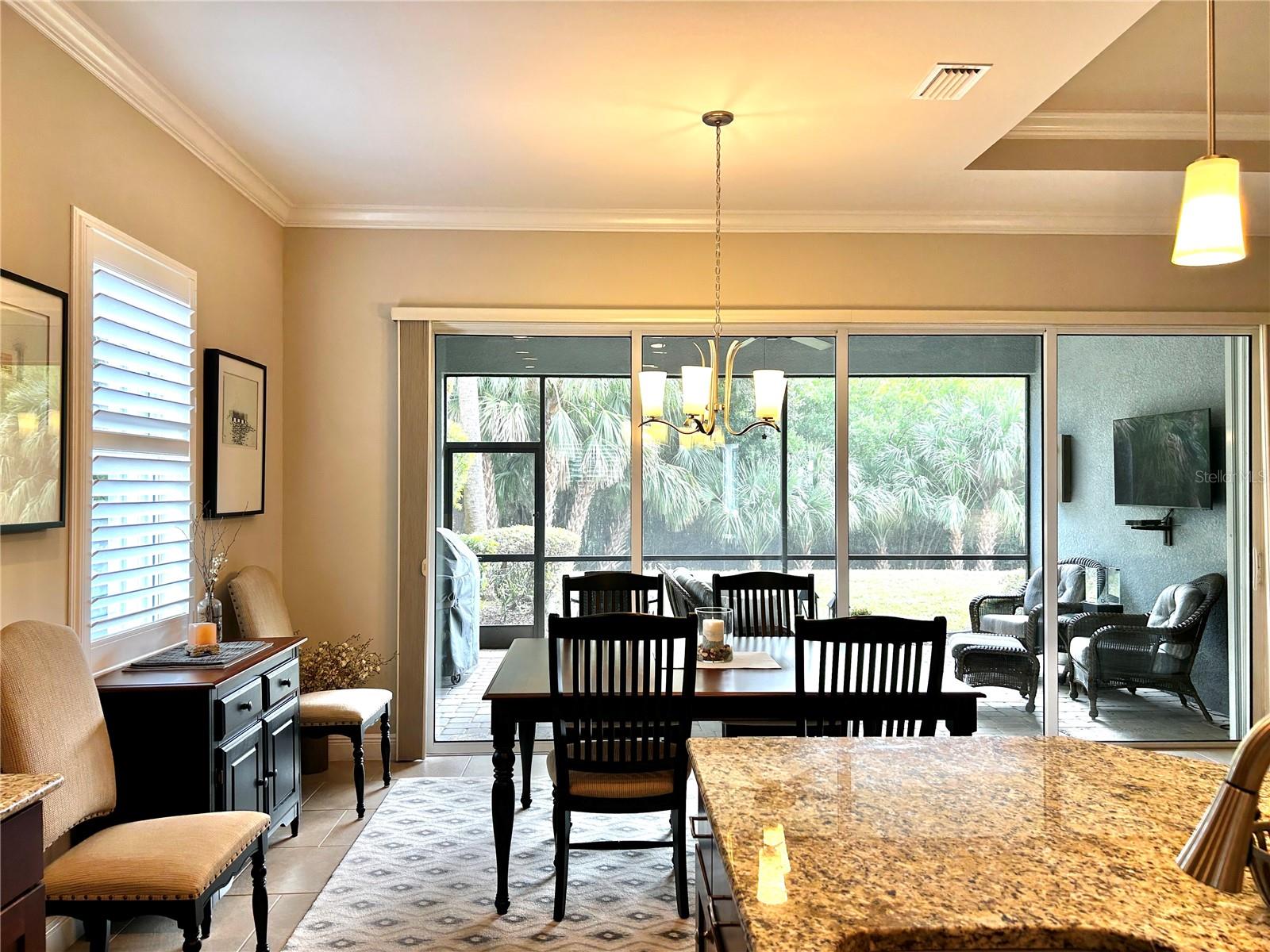 Image 14 of 73 For 5033 Lake Overlook Avenue