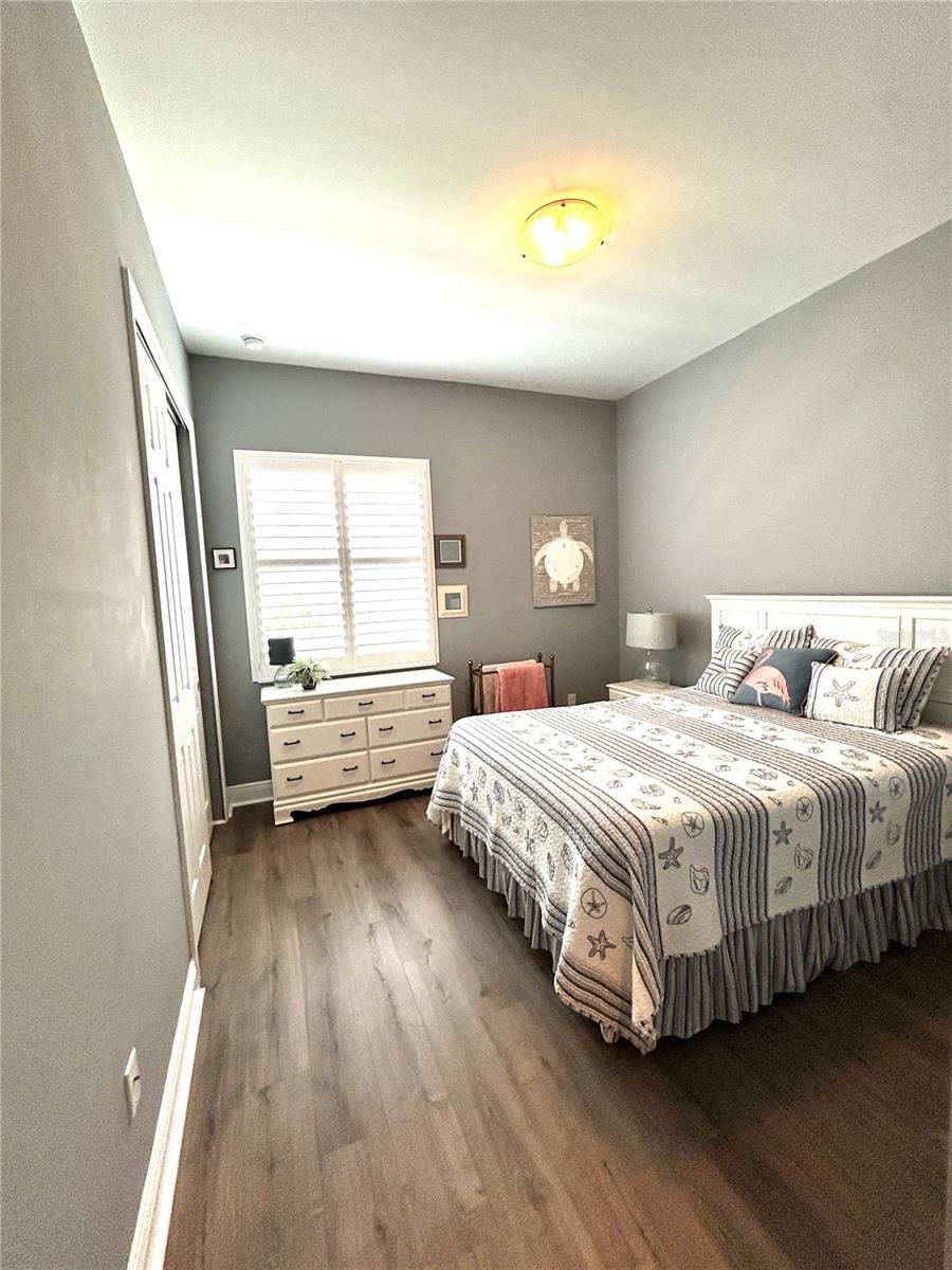 Image 38 of 73 For 5033 Lake Overlook Avenue