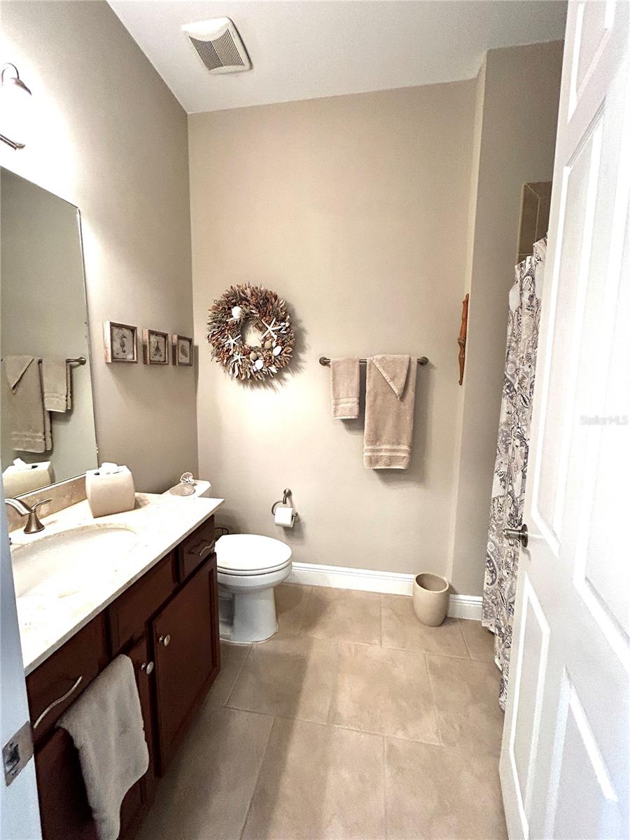 Image 40 of 73 For 5033 Lake Overlook Avenue