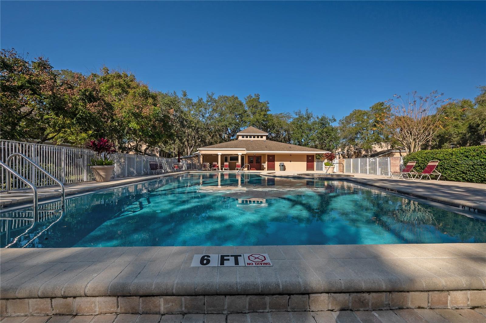 Listing photo id 22 for 5100 Burchette Road 3903