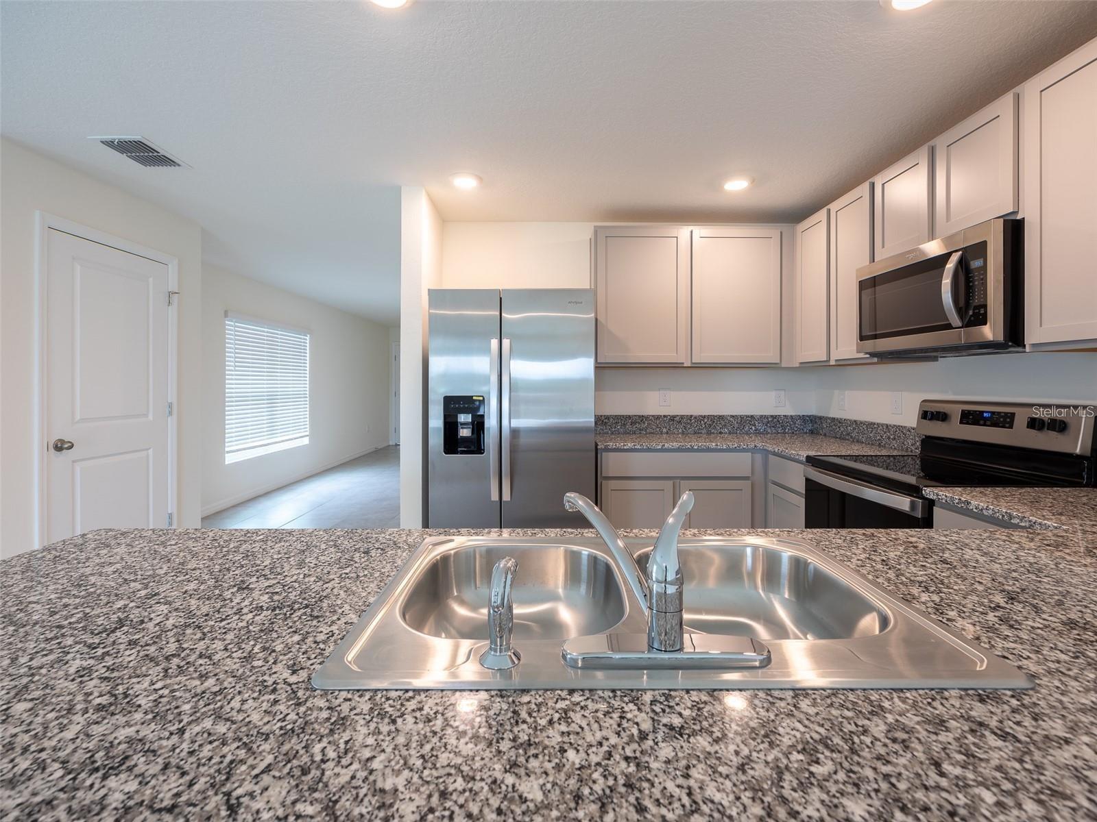 Image 11 of 37 For 3820 Mannered Gold Avenue