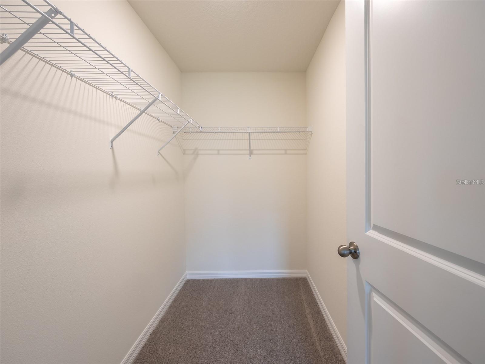 Image 22 of 37 For 3820 Mannered Gold Avenue