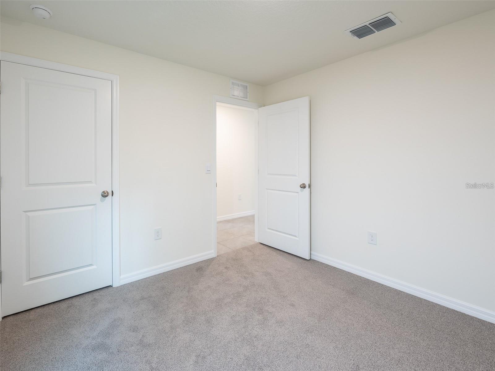 Image 26 of 37 For 3820 Mannered Gold Avenue