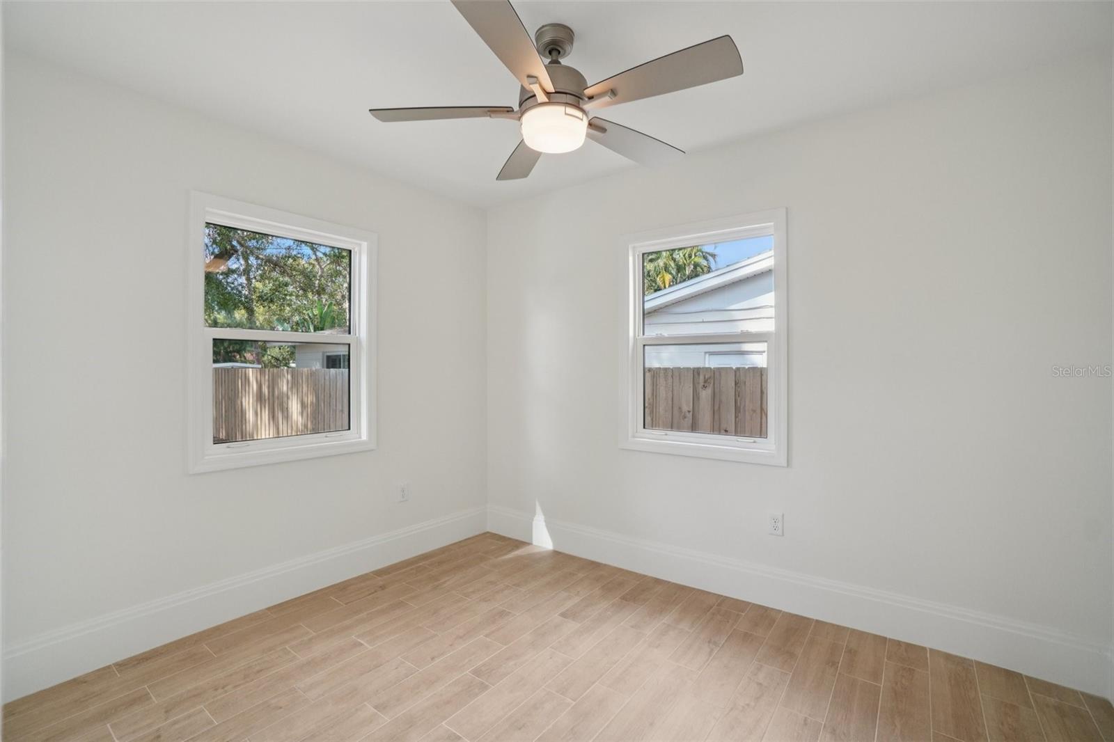 Image 11 of 23 For 9008 Bay Street Ne