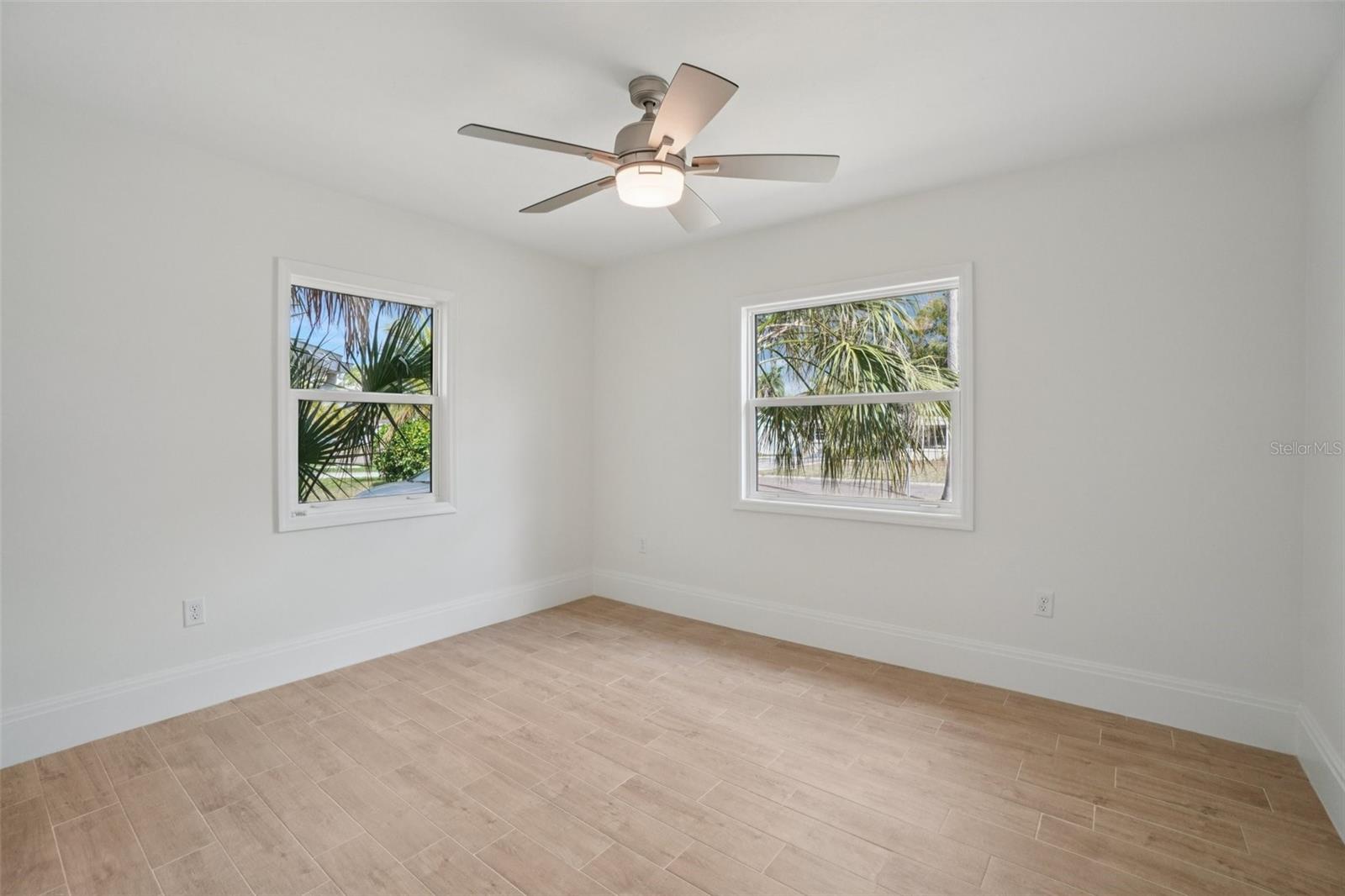 Image 13 of 23 For 9008 Bay Street Ne