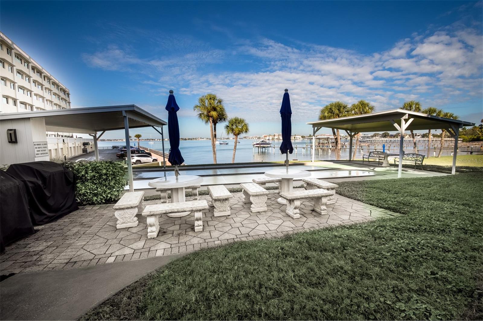 Image 18 of 45 For 100 Bluff View Drive 604a