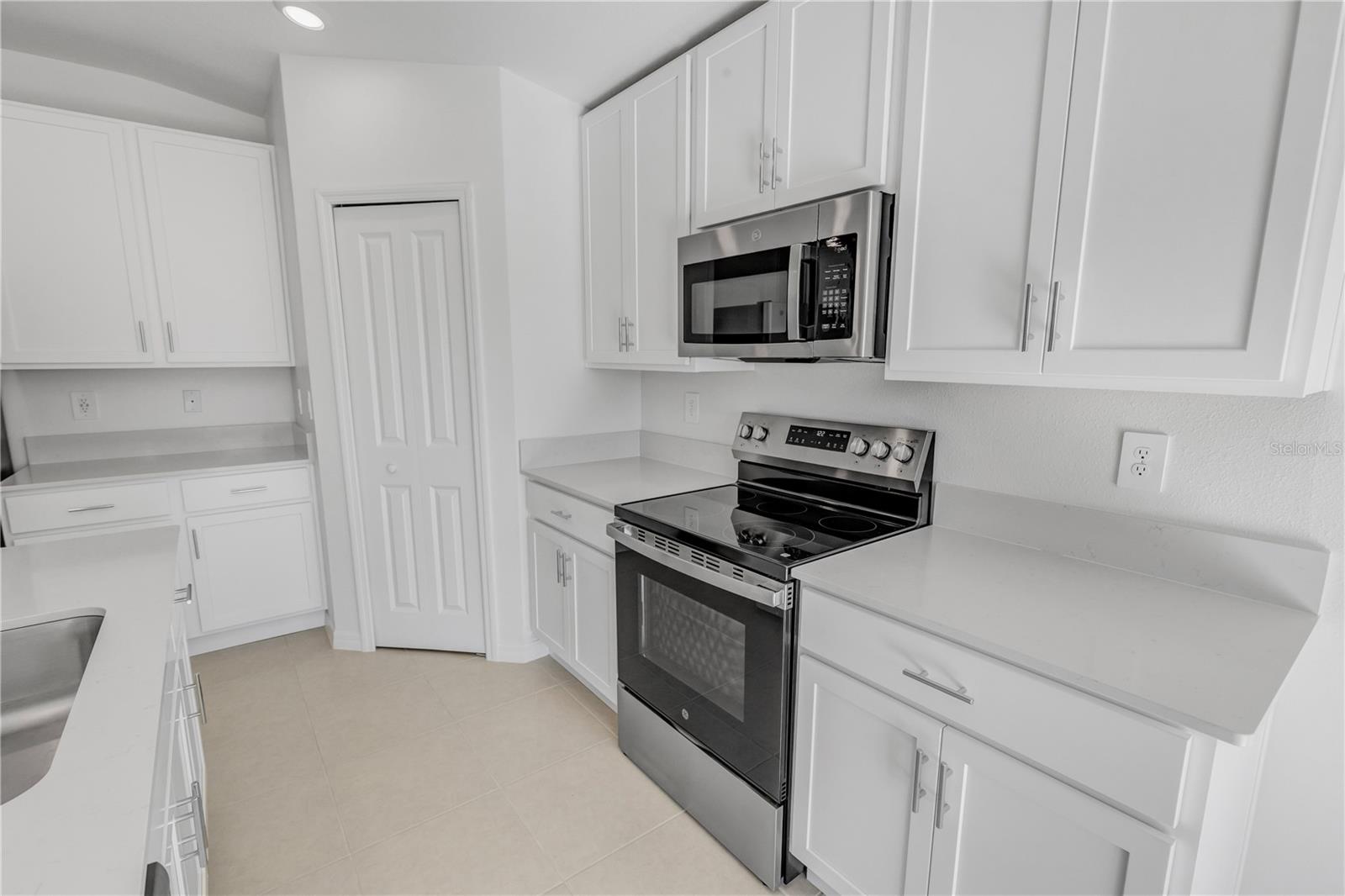 Image 23 of 44 For 2167 Lone Oak Lane