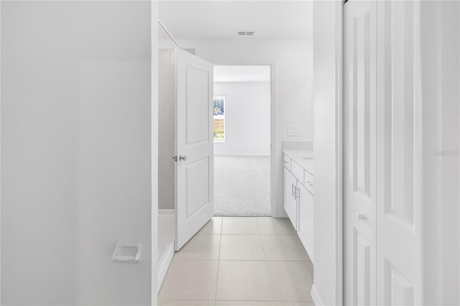 Image 39 of 44 For 2167 Lone Oak Lane