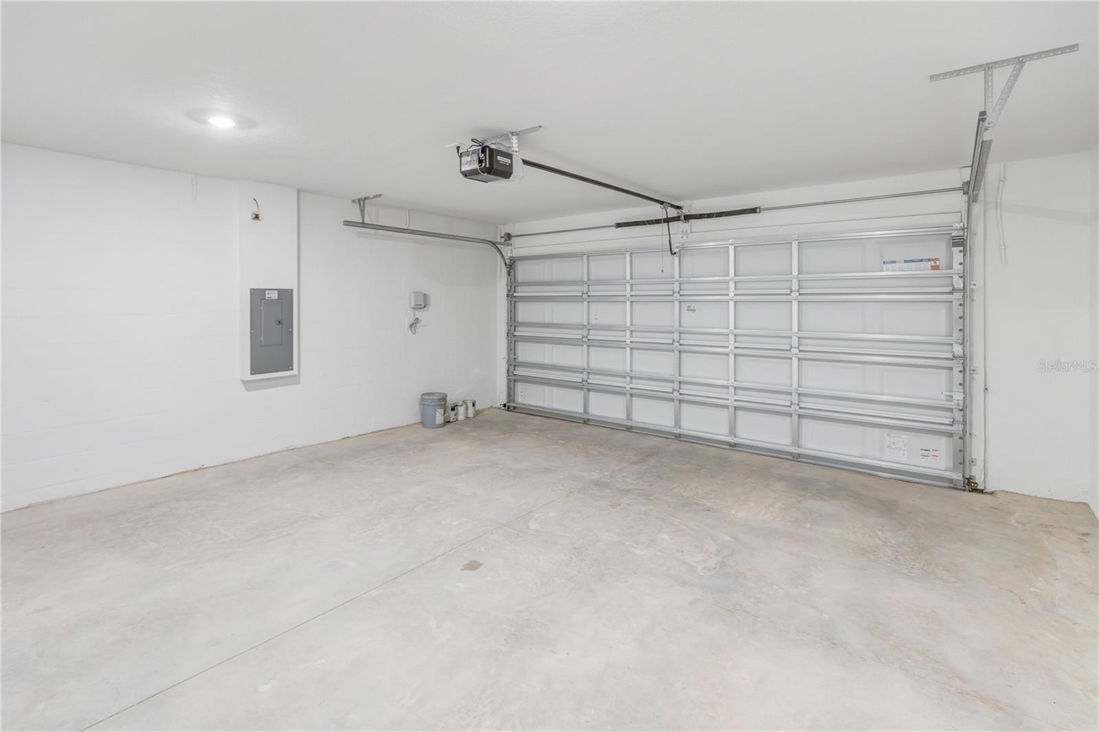 Image 41 of 44 For 2167 Lone Oak Lane