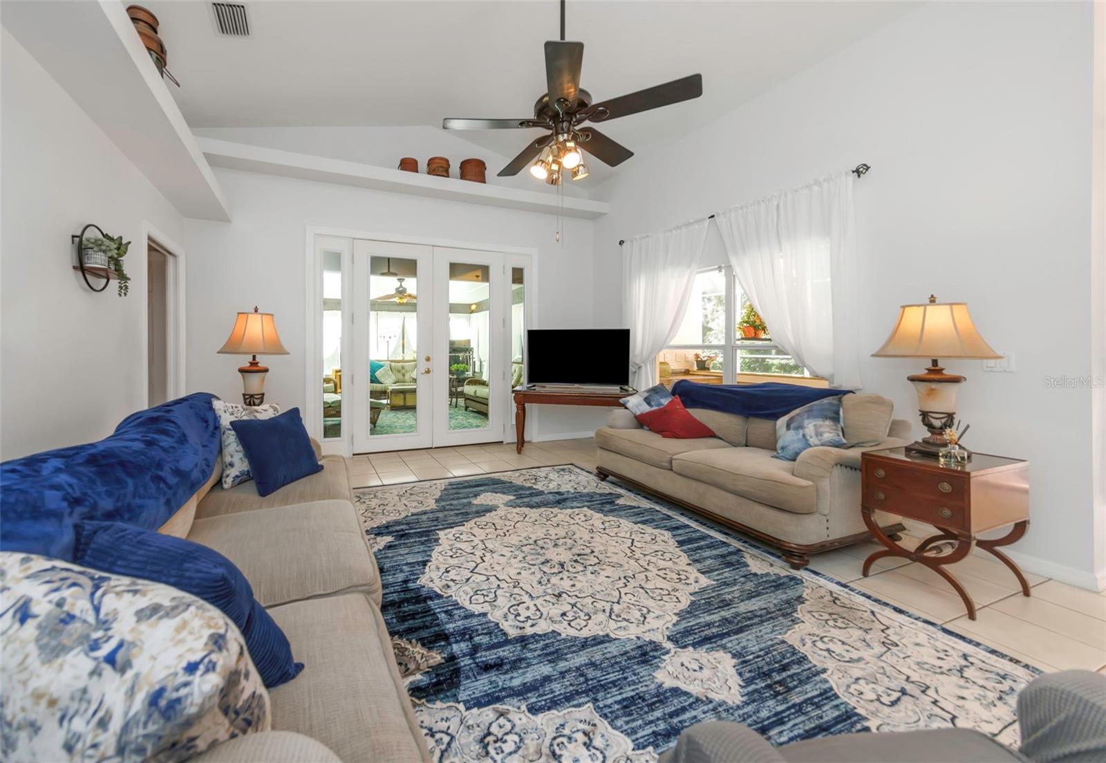 Image 10 of 100 For 1518 Fishing Lake Drive