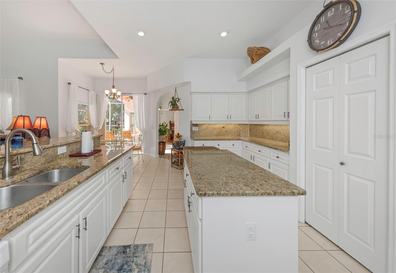 Image 12 of 100 For 1518 Fishing Lake Drive