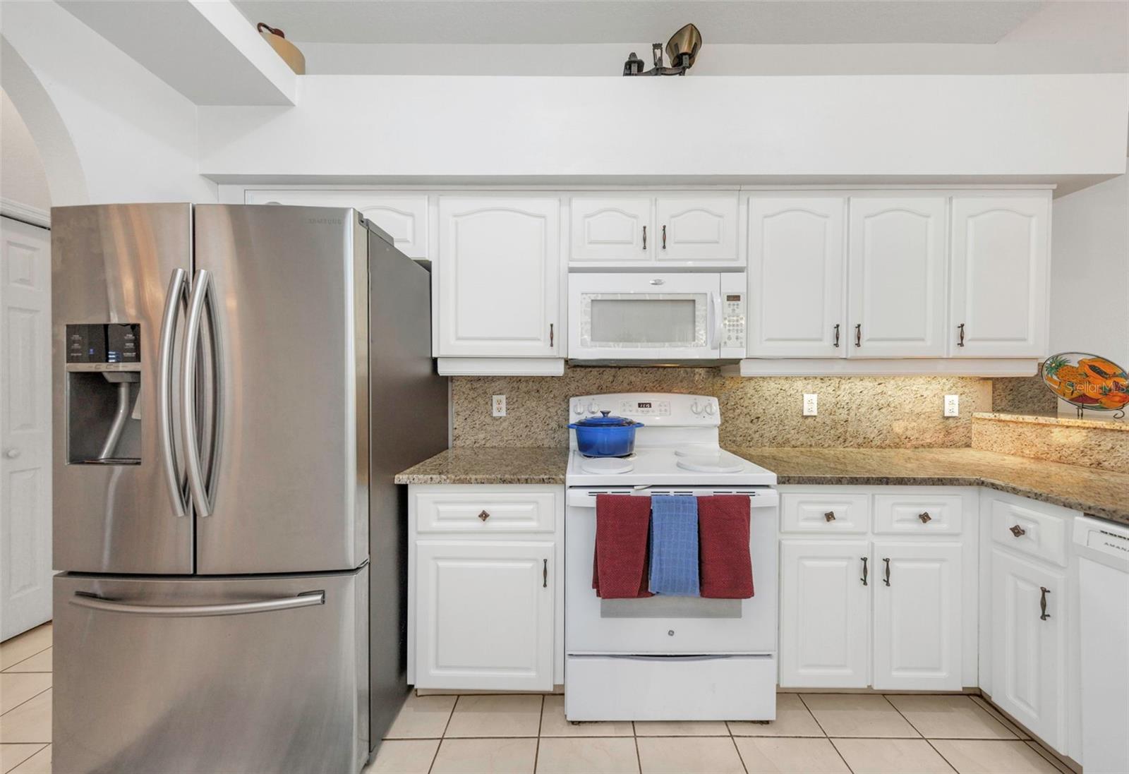 Image 15 of 100 For 1518 Fishing Lake Drive