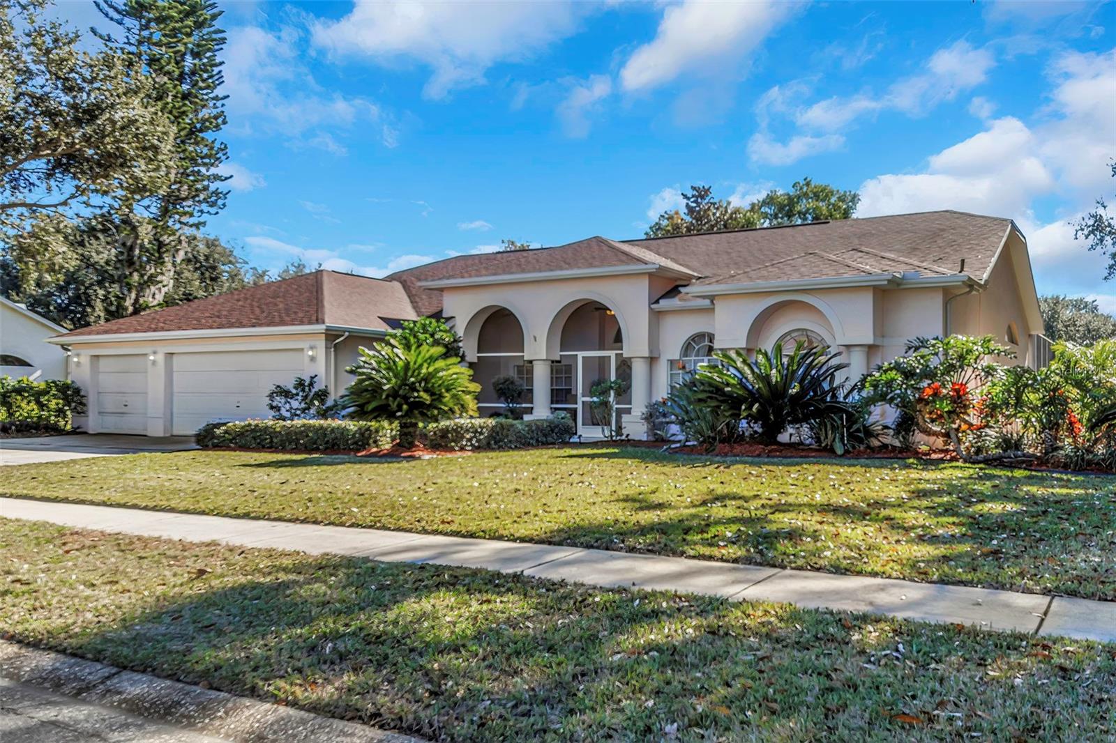 Image 3 of 100 For 1518 Fishing Lake Drive