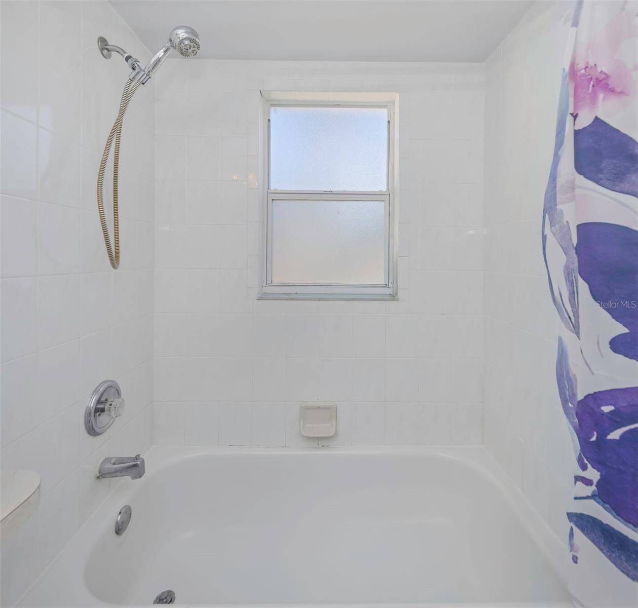 Image 37 of 100 For 1518 Fishing Lake Drive