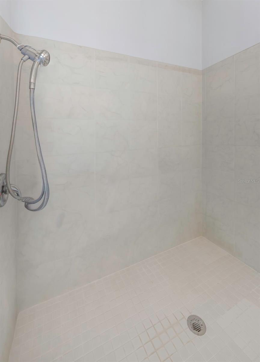 Image 45 of 100 For 1518 Fishing Lake Drive