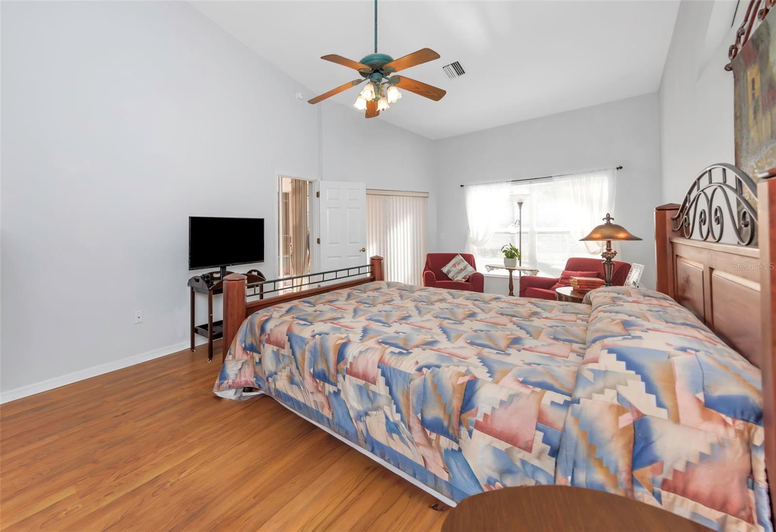 Image 48 of 100 For 1518 Fishing Lake Drive