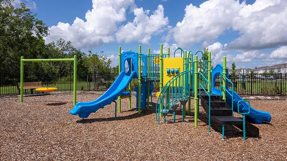 Image 21 of 24 For 13431 Camelot Court