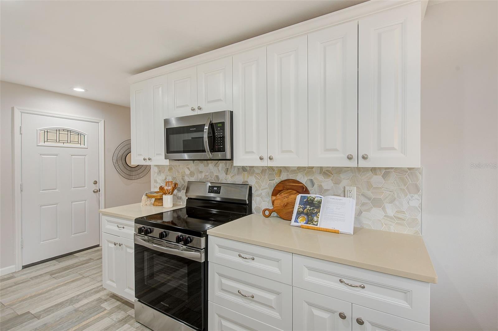 Image 13 of 59 For 2589 Sunny Breeze Avenue