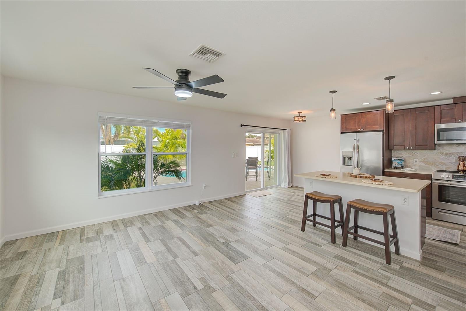 Image 26 of 59 For 2589 Sunny Breeze Avenue