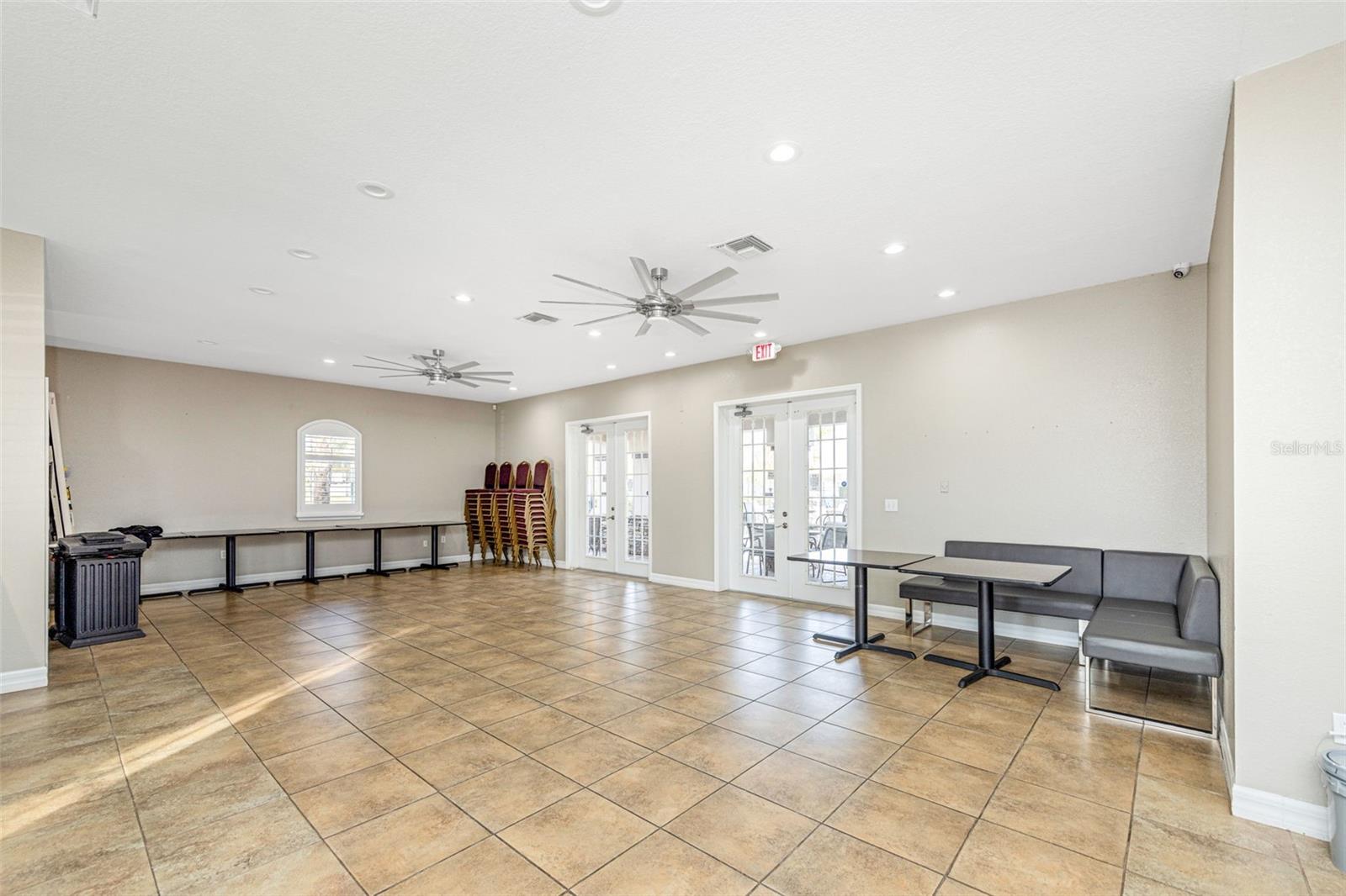 Image 49 of 76 For 8646 Pinetop Ridge Lane