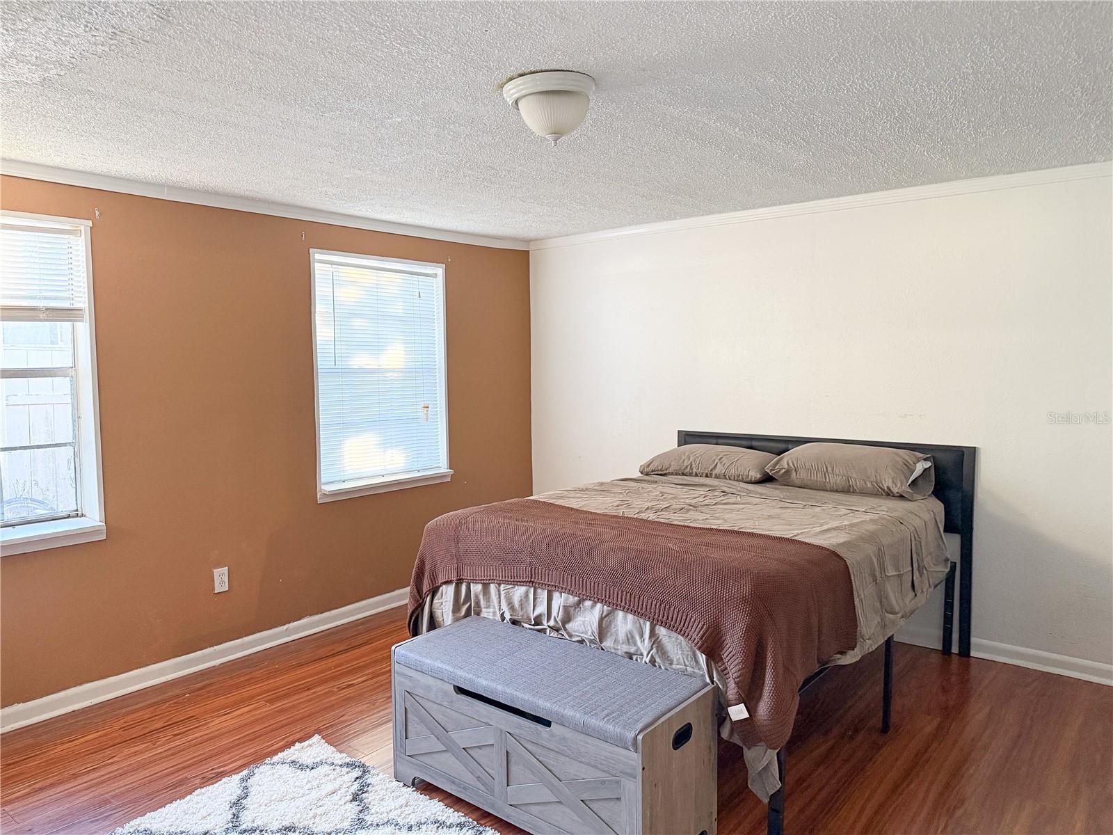 Image 11 of 37 For 4916 83rd Street