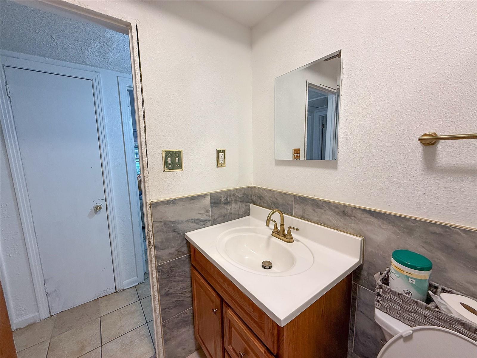 Image 21 of 37 For 4916 83rd Street