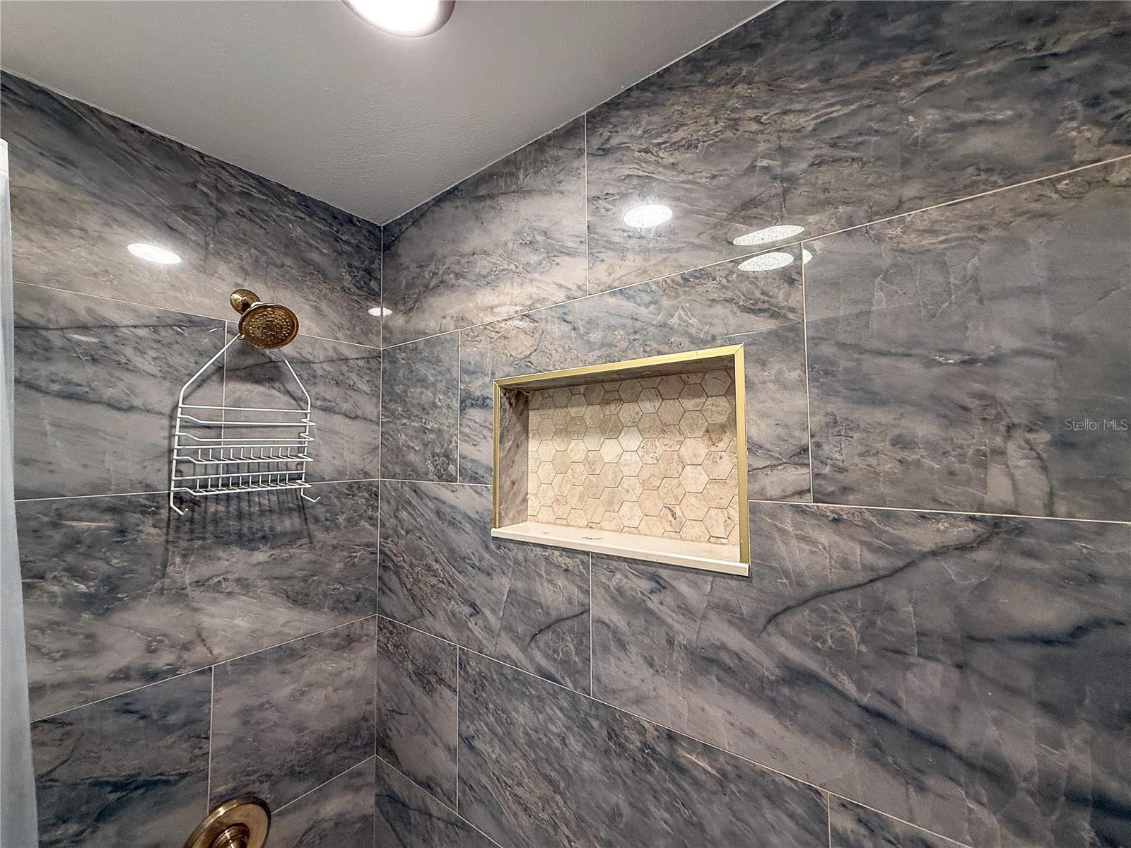 Image 23 of 37 For 4916 83rd Street