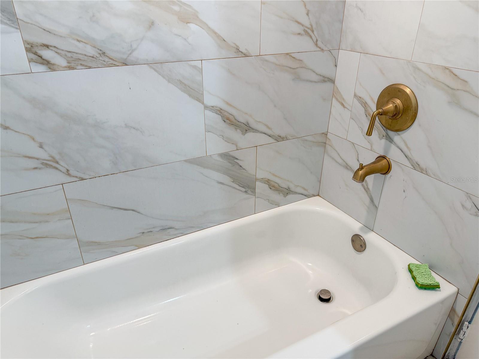 Image 4 of 37 For 4916 83rd Street