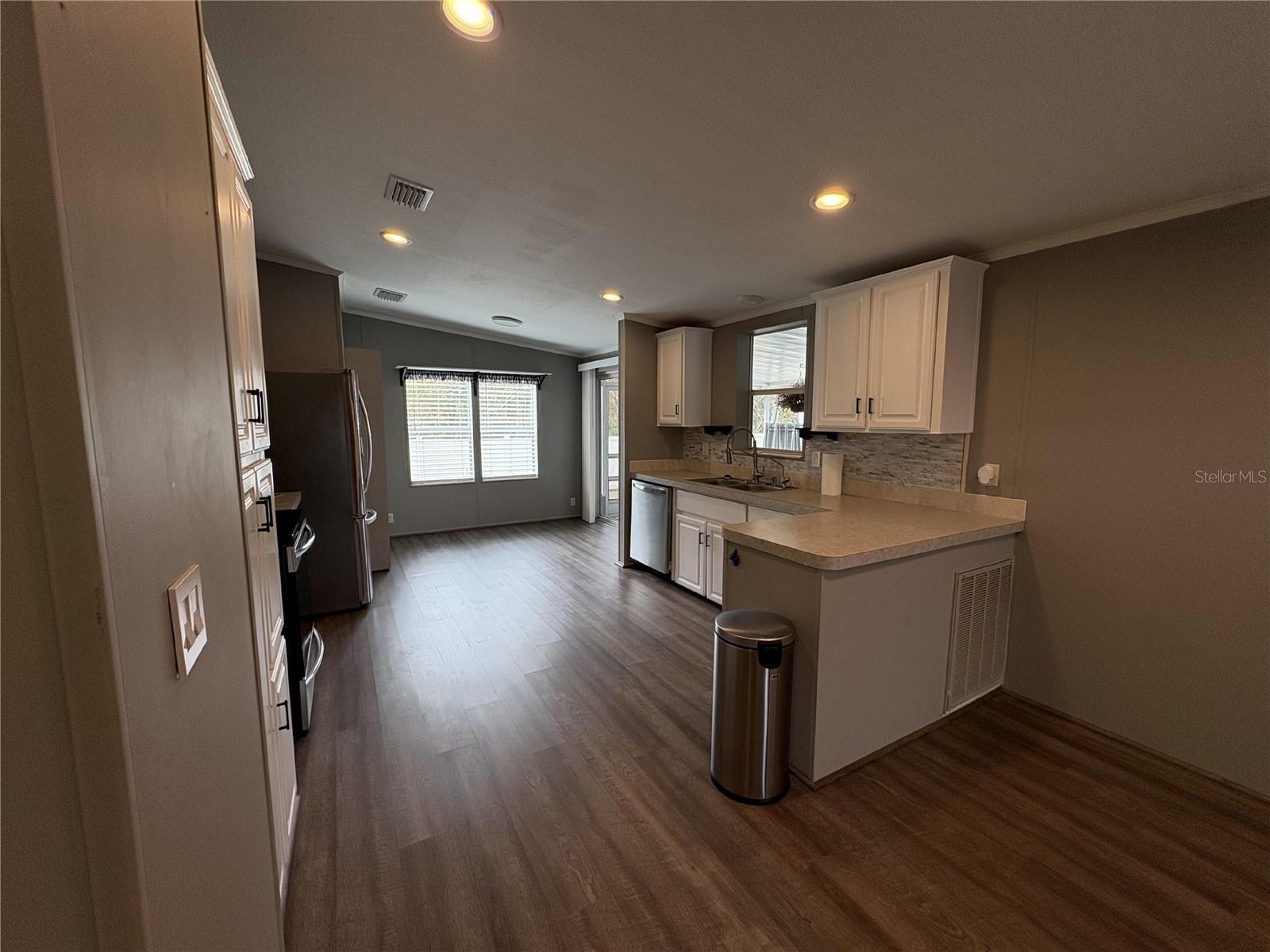 Image 10 of 53 For 717 Choo Choo Lane