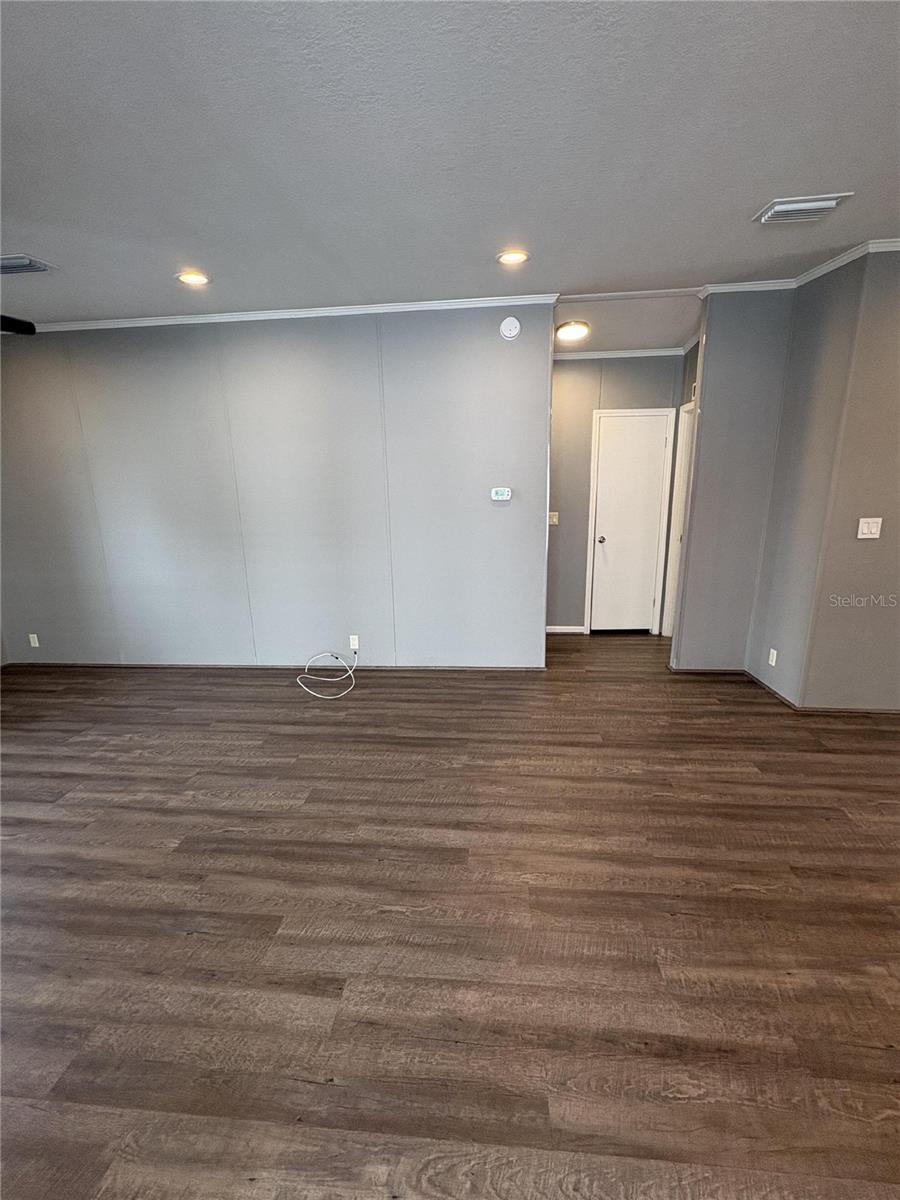 Image 13 of 53 For 717 Choo Choo Lane