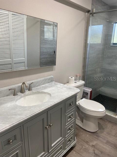 Image 24 of 36 For 35 Pinewinds Boulevard