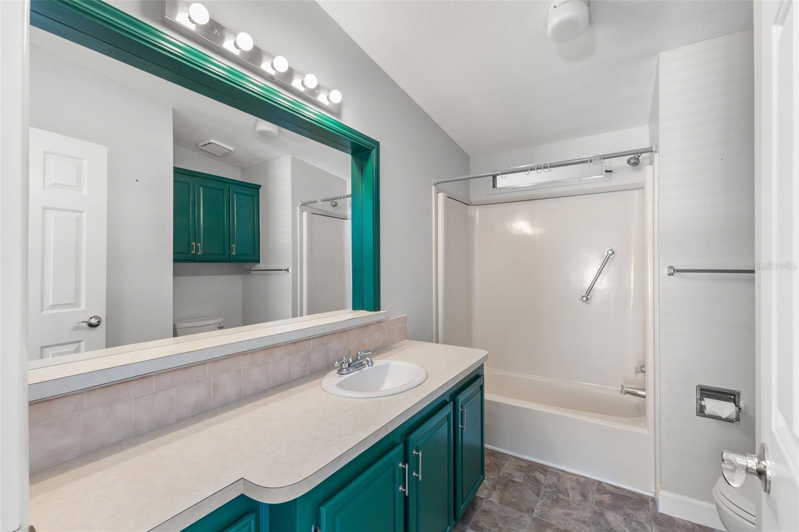 Image 27 of 39 For 7113 Mount Piney Road Ne 719