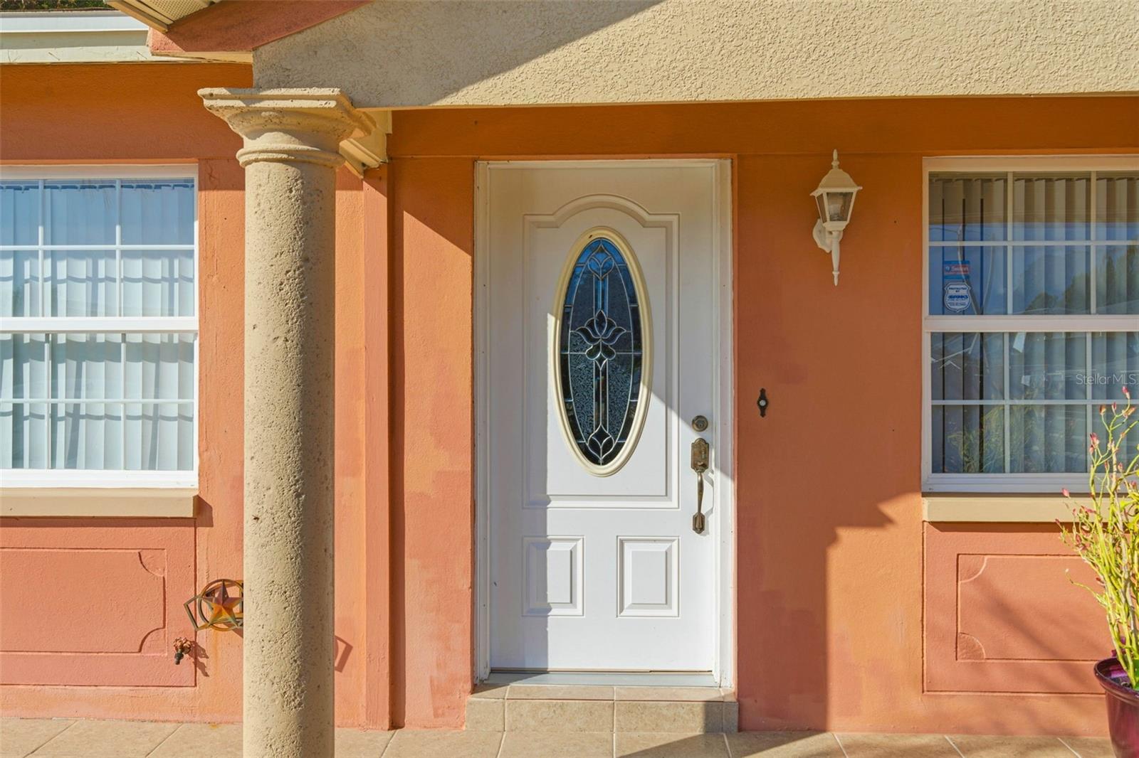 Image 10 of 59 For 4914 Holiday Drive