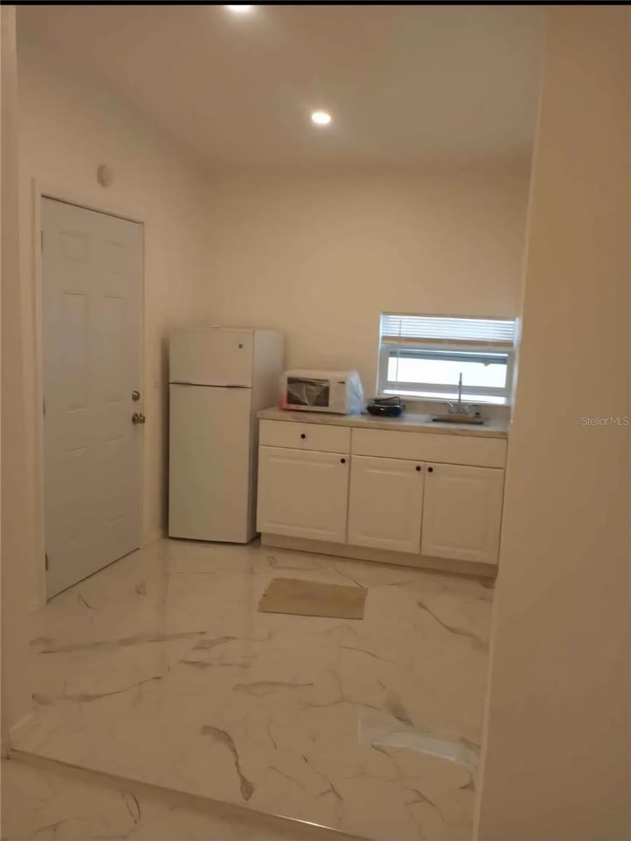 Image 54 of 59 For 4914 Holiday Drive