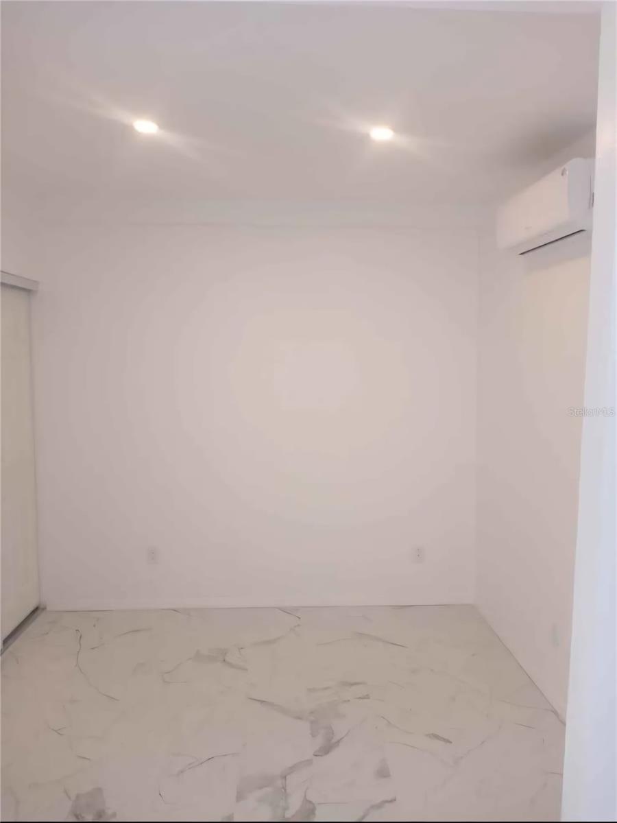 Image 57 of 59 For 4914 Holiday Drive