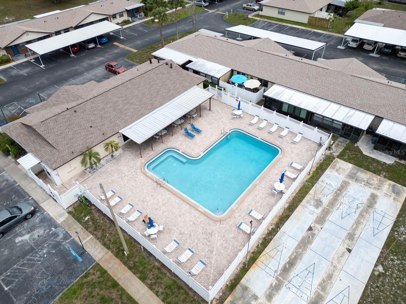 Image 13 of 22 For 24862 Us Highway 19 N 1105