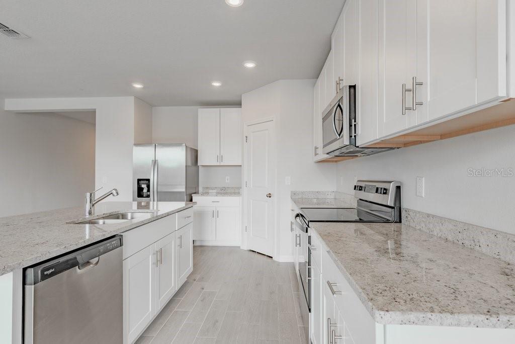 Image 13 of 32 For 7041 Feather River Place
