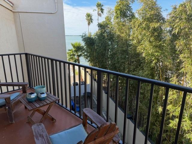 Image 2 of 38 For 1420 Bayshore Boulevard 402