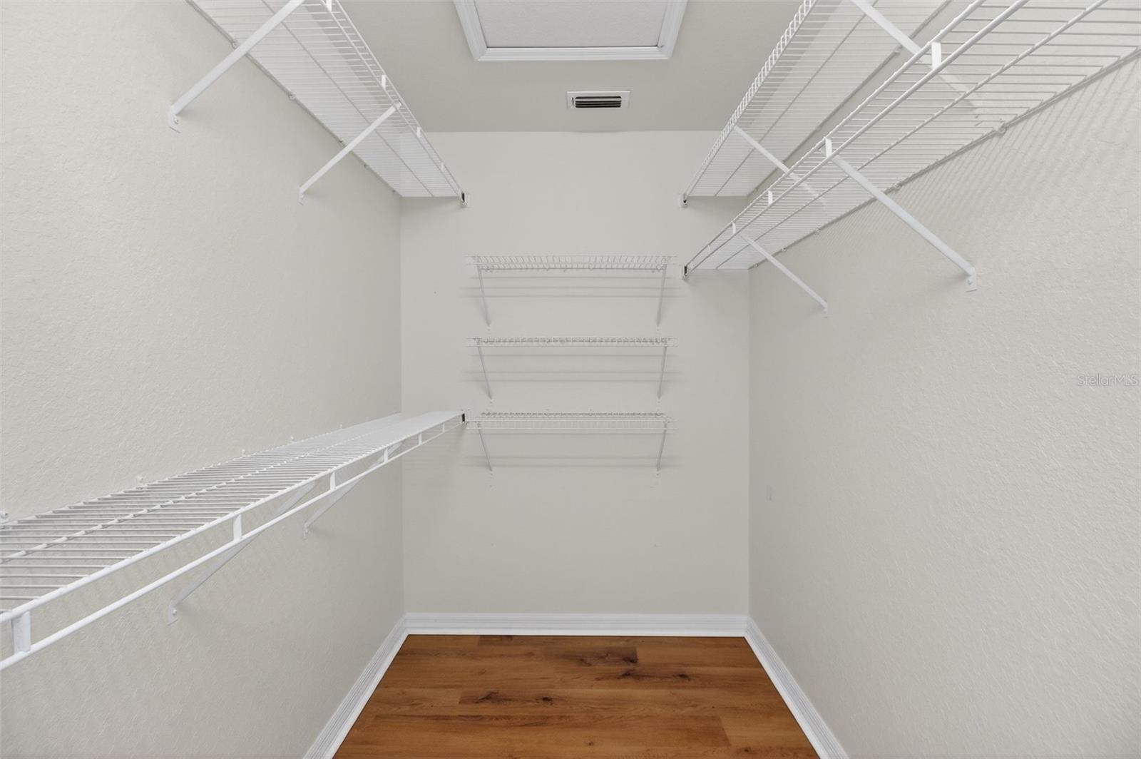 Image 17 of 56 For 5237 Las Flores Viaduct