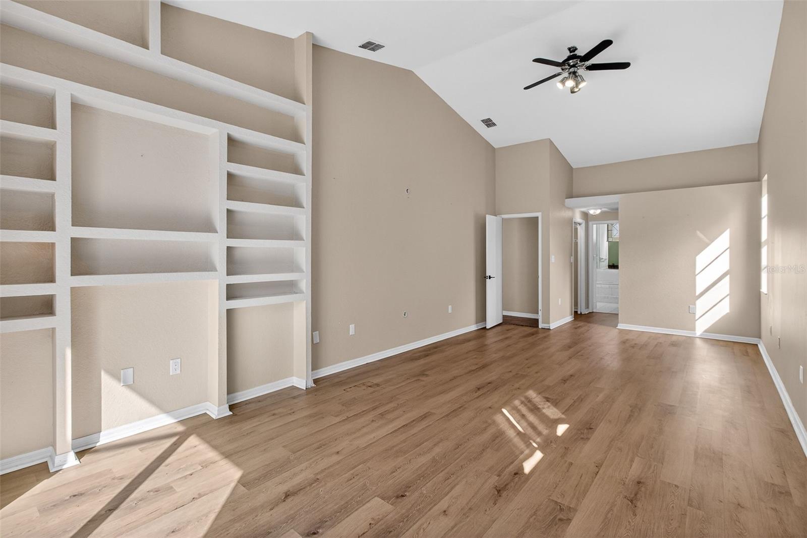 Image 39 of 56 For 5237 Las Flores Viaduct