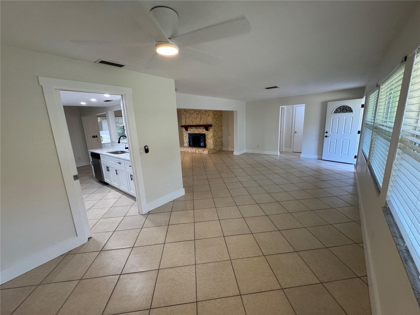 Image 3 of 17 For 509 Park Drive