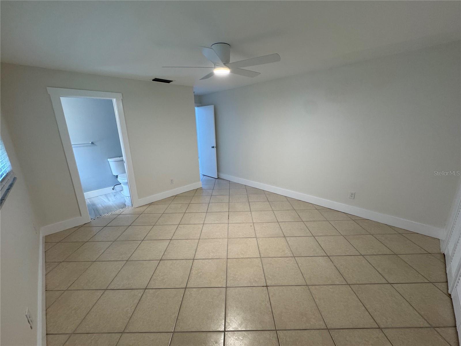 Image 9 of 17 For 509 Park Drive