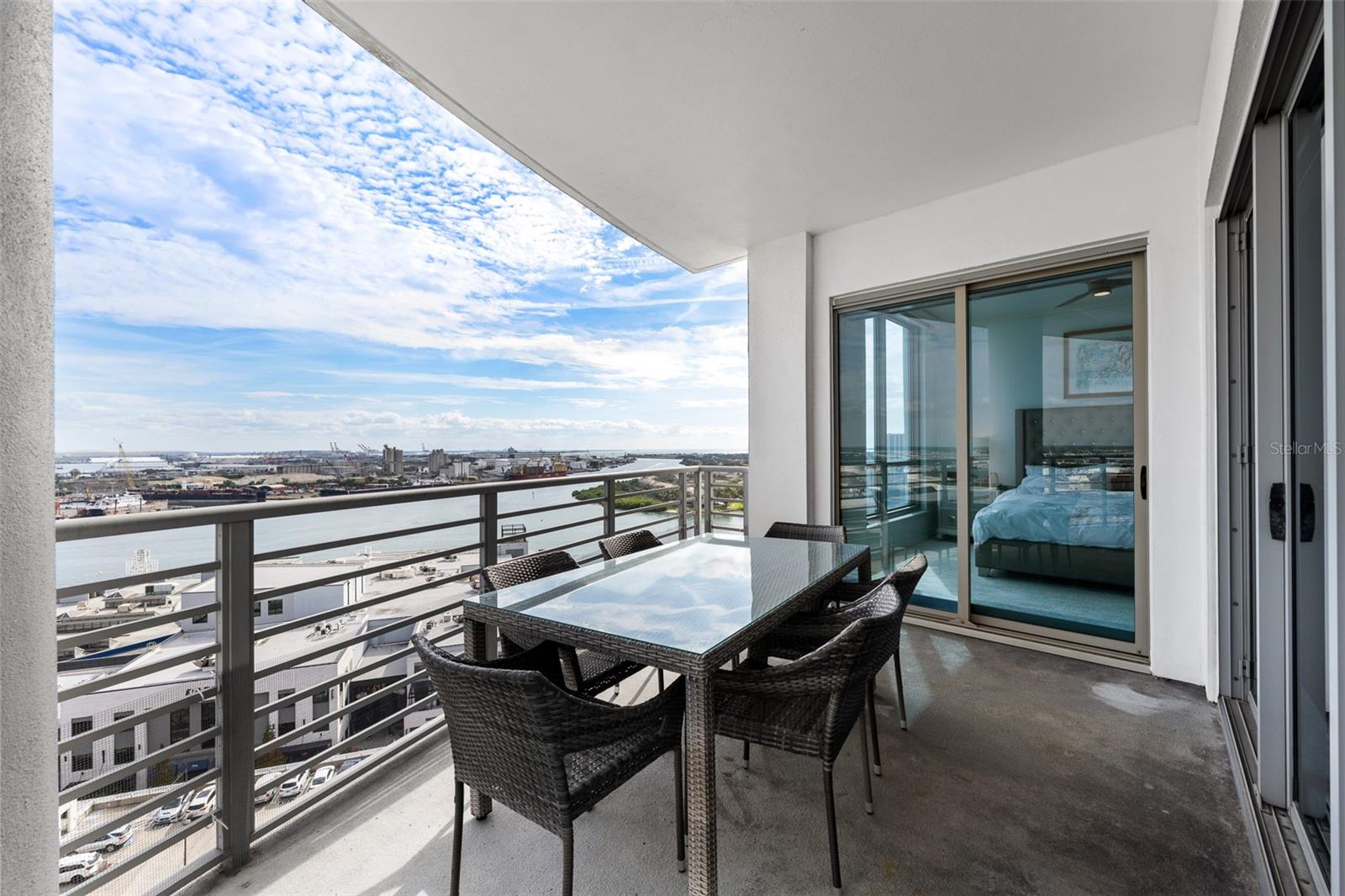 Image 15 of 56 For 1209 Cumberland Avenue 1705